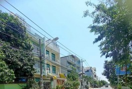 Mặt tiền kinh doanh Lê Bôi 6x20 4 tầng chỉ 10 tỷ 8